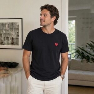 Comme des Garcons Play Mens Black Red Heart Logo T-Shirt Size L Short Sleeve